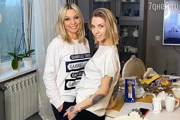 Ирина Салтыкова с дочкой - фото Ирина Салтыкова с дочкой - фото