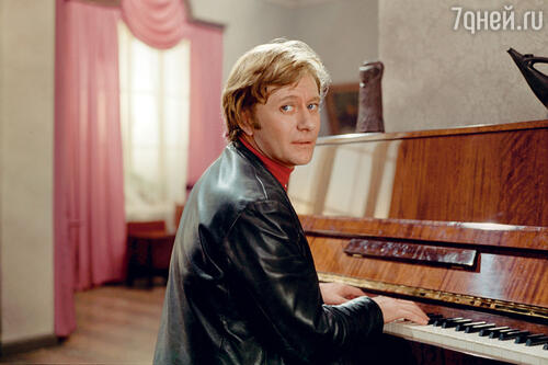 Андрей Миронов