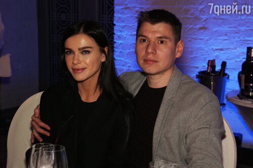 Елена Темникова с мужем Дмитрием Сергеевым