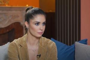 Агата Муцениеце впервые вышла в свет после третьих родов — вид измученный