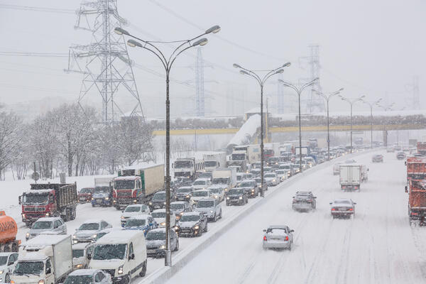 Опасная метель накроет Москву — синоптик Шувалов рассказал про аномалию