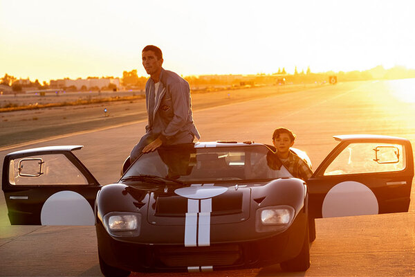 Marvel, Disney   : 10   2019 