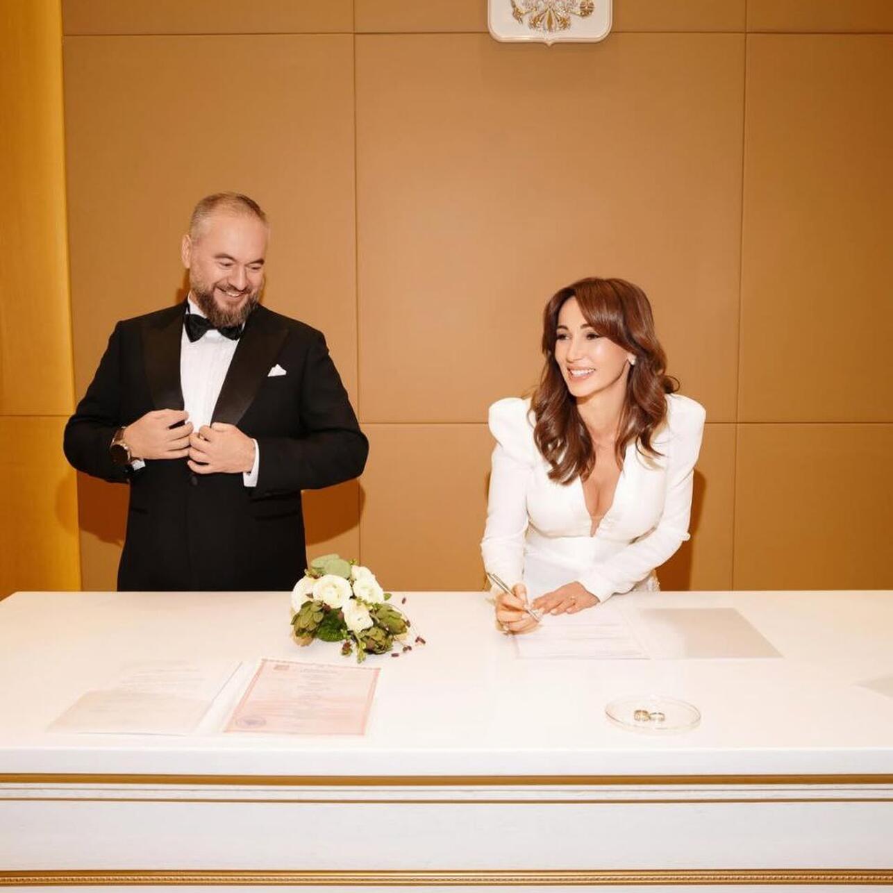 90 РџРѕСЏРІРёР»РёСЃСЊ С„РѕС‚Рѕ СЃРѕ СЃРєСЂРѕРјРЅРѕР№ СЃРІР°РґСЊР±С‹ Р§РµС…РѕРІРѕР№ Рё Р—Р»Р°С‚РѕРїРѕР»СЊСЃРєРѕРіРѕ вЂ” Р±РµР· С„Р°С‚С‹, СЂРѕСЃРєРѕС€Рё Рё С‚РѕР»Рї РіРѕСЃС‚РµР№