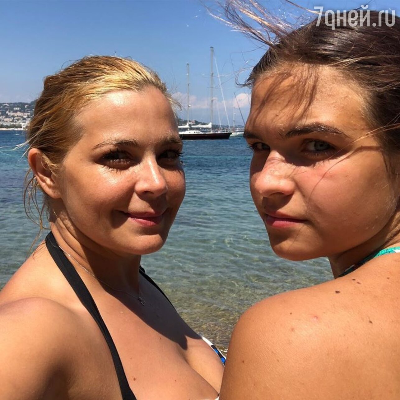 41-летняя Ирина Пегова блеснула пышными формами в купальнике - 7Дней.ру