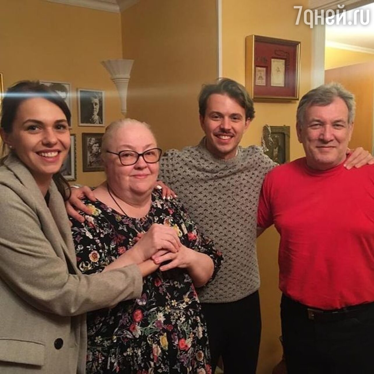 Екатерина Градова с семьей