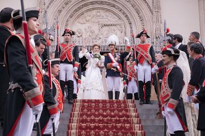 Женщины у трона: четыре сериала о любви, власти и цене короны