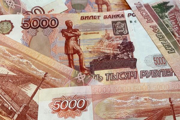 Сколько денег нужно иметь в банке, чтобы получать в месяц 100 000 рублей