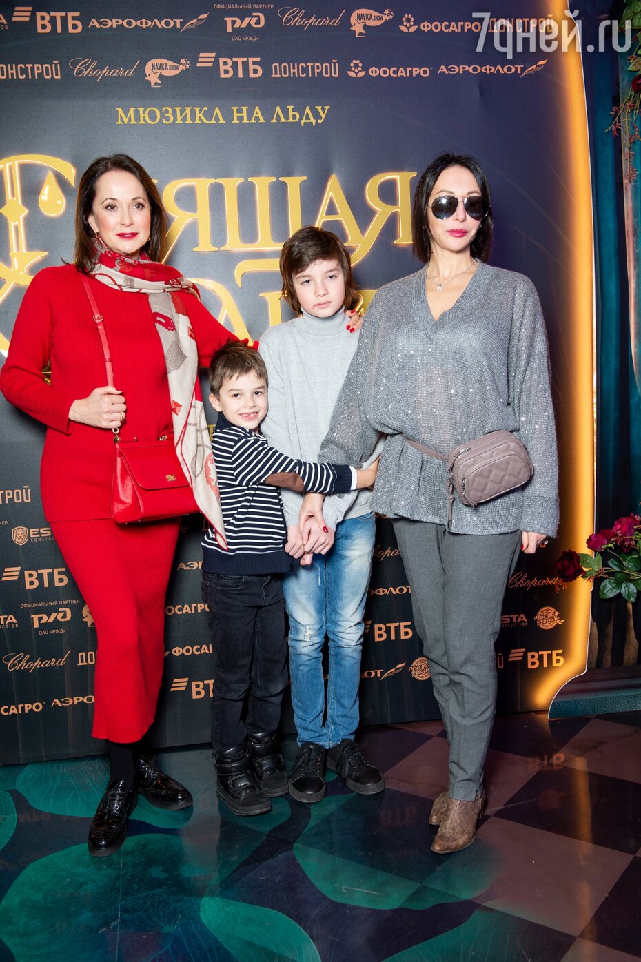 Алика Смехова и Ольга Кабо с сыновьями