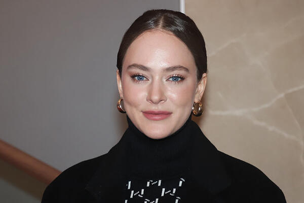 Получившая условный срок Тарасова впервые вышла на красную дорожку