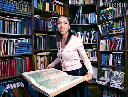 Елена Ханга написала книгу, по которой даже собирается снимать полнометражное кино 