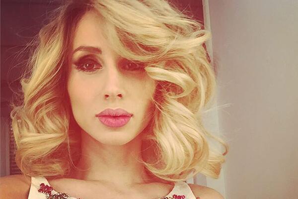 Светлана Лобода перестала скрывать дочь