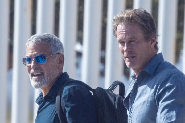 Подозрительно: Джордж Клуни улетел в Мексику без жены