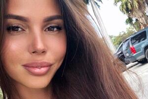 Пожадничала на детей: Самойлова собрала дочерей в школу за мизерную сумму