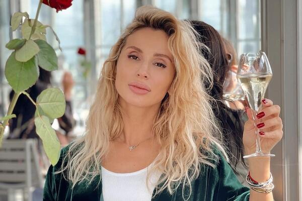 «Рядом мой мужчина»: Лобода с детьми переехала в Европу и собирается родить сына