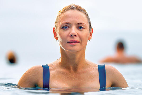 Карина Разумовская решила покопаться в себе