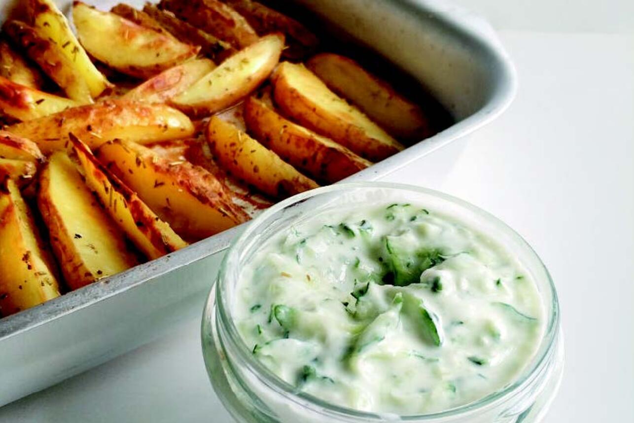 Картофель по-деревенски запеченный в духовке, самый вкусный рецепт