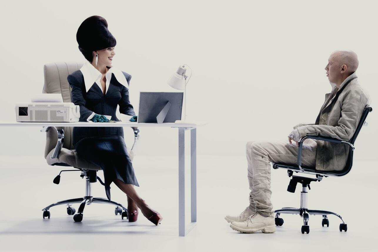 Zivert, Лев Зулькарнаев Хозяйка нейросети фото