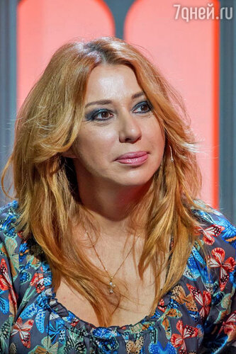 Алена Апина