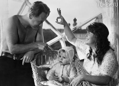Наталья гундарева и Виктор Проскурин в фильме «Однажды 20 лет спустя». 1980 год