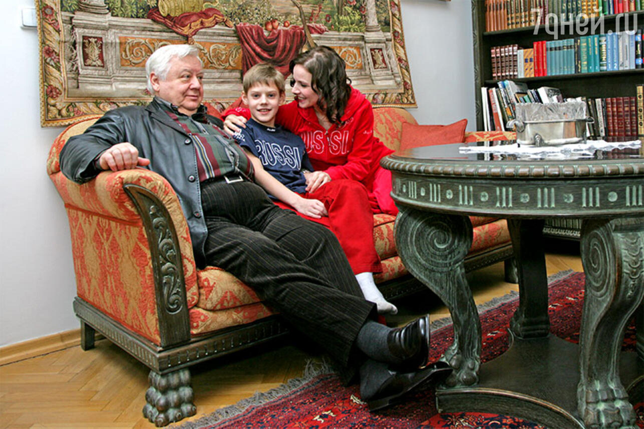 Олег Табаков и Марина Зудина  с сыном Павлом