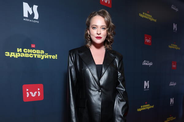 Осужденную Аглаю Тарасову заметили в объятиях известного продюсера — вот кого покорила актриса