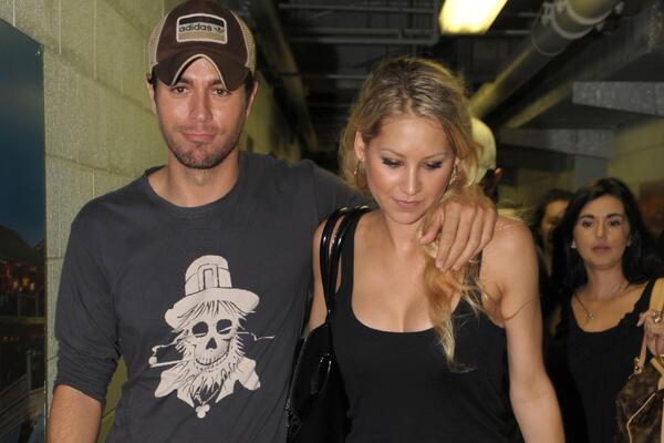 Так нельзя! Новое видео, опубликованное Энрике Иглесиасом, возмутило фанатов 