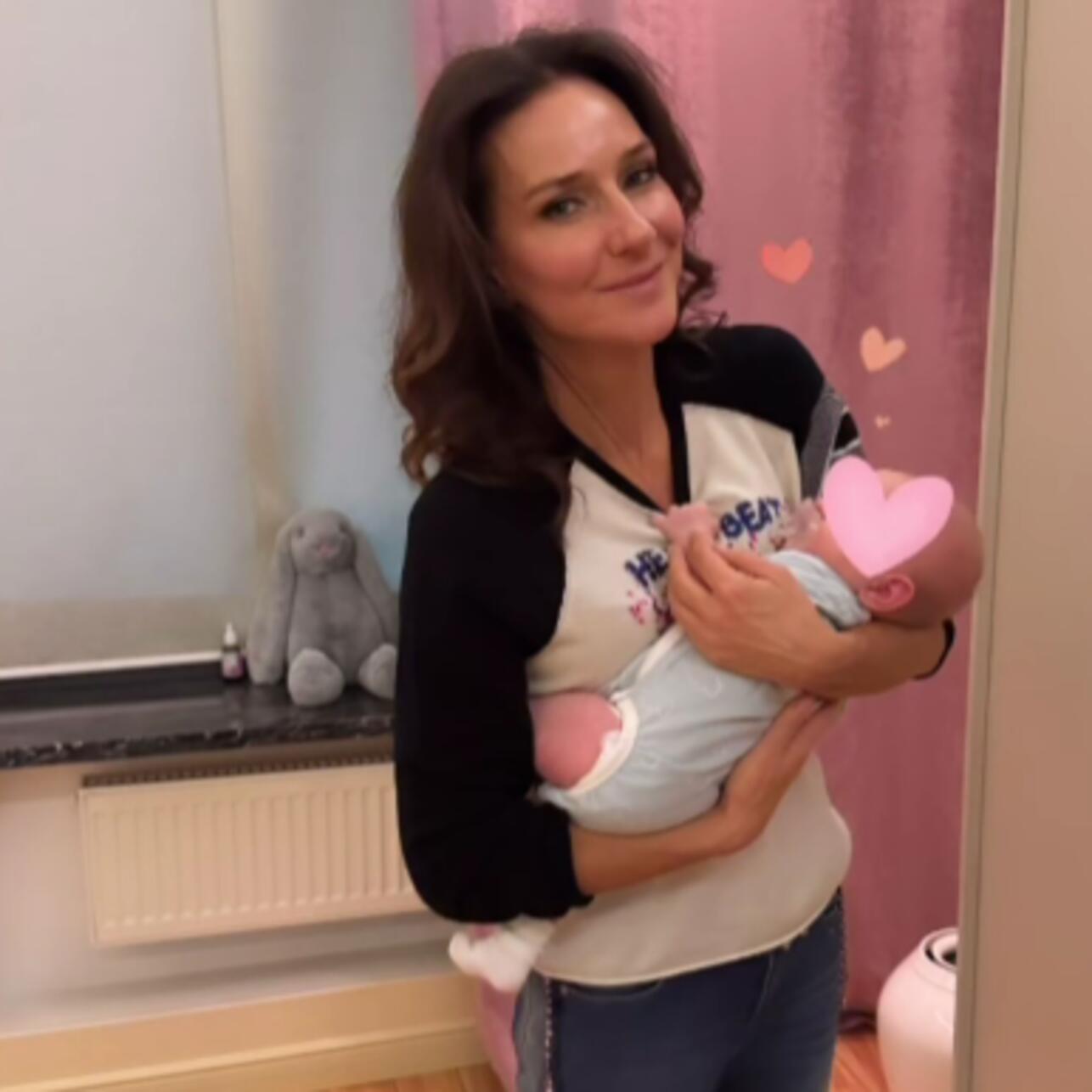 Елена Север с внучкой