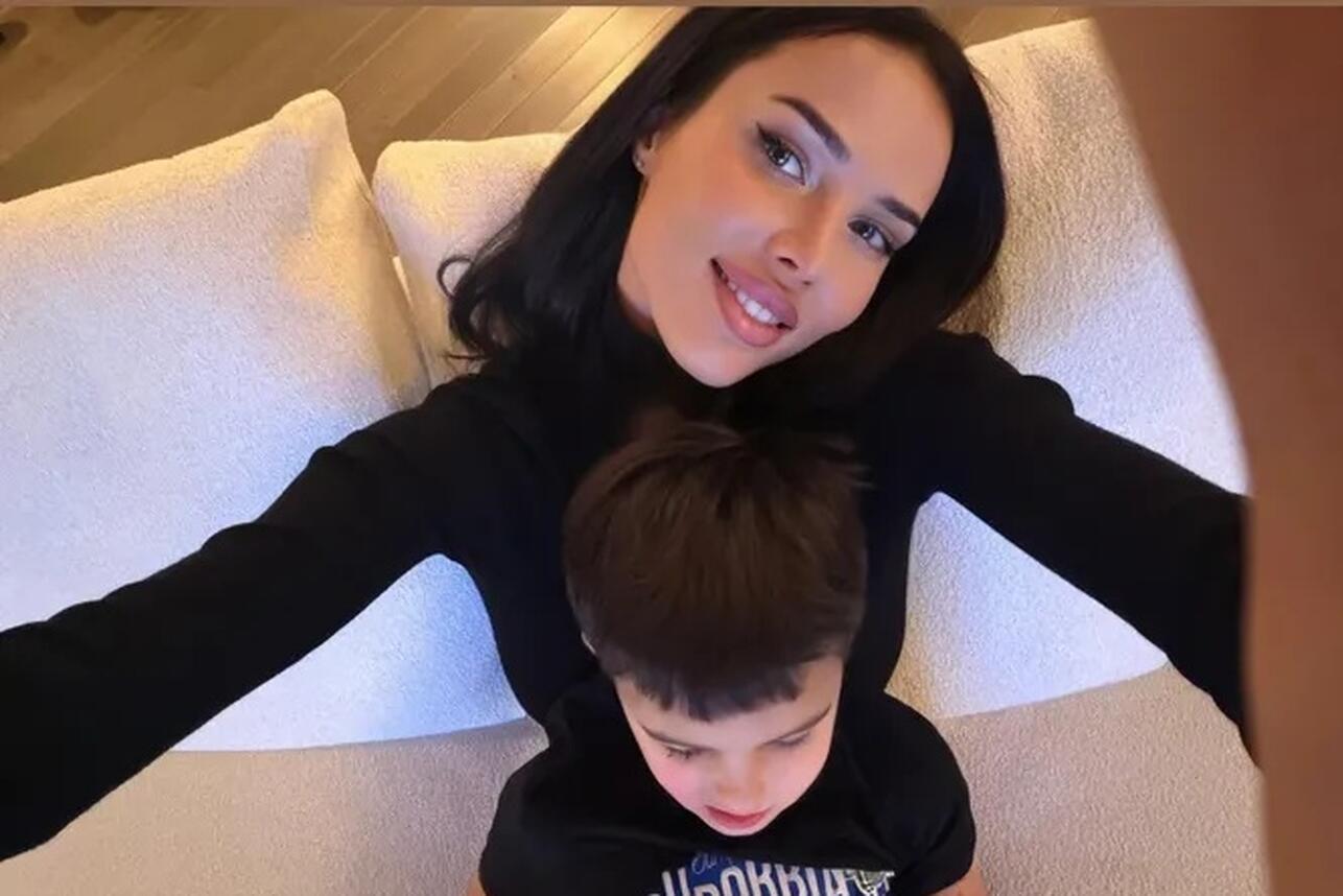 86 Р РµС€РµС‚РѕРІР° СЃСЉРµС…Р°Р»Р°СЃСЊ СЃ Р±РѕРіР°С‚С‹Рј Р¶РµРЅРёС…РѕРј вЂ” С‚РµРїРµСЂСЊ Р¶РёРІРµС‚ РІ Р·Р°РіРѕСЂРѕРґРЅРѕРј РґРѕРјРµ