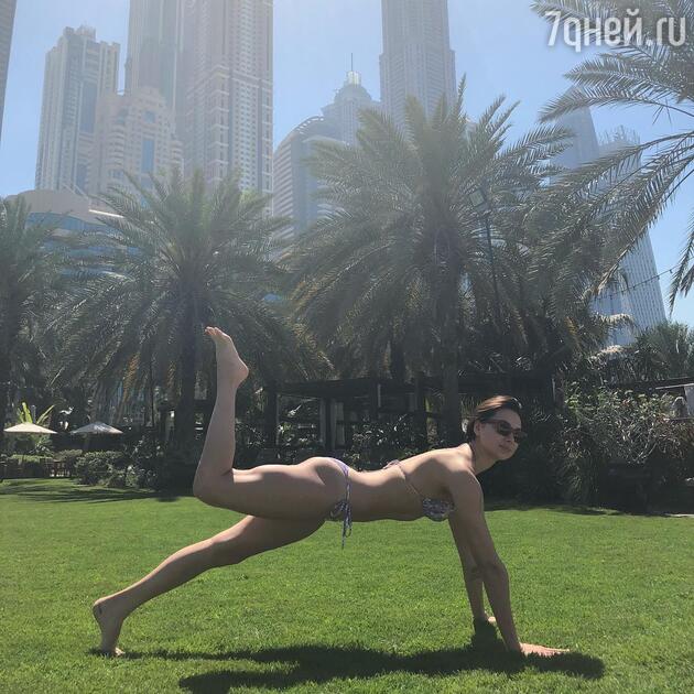 Настасья Самбурская Настасья Самбурская