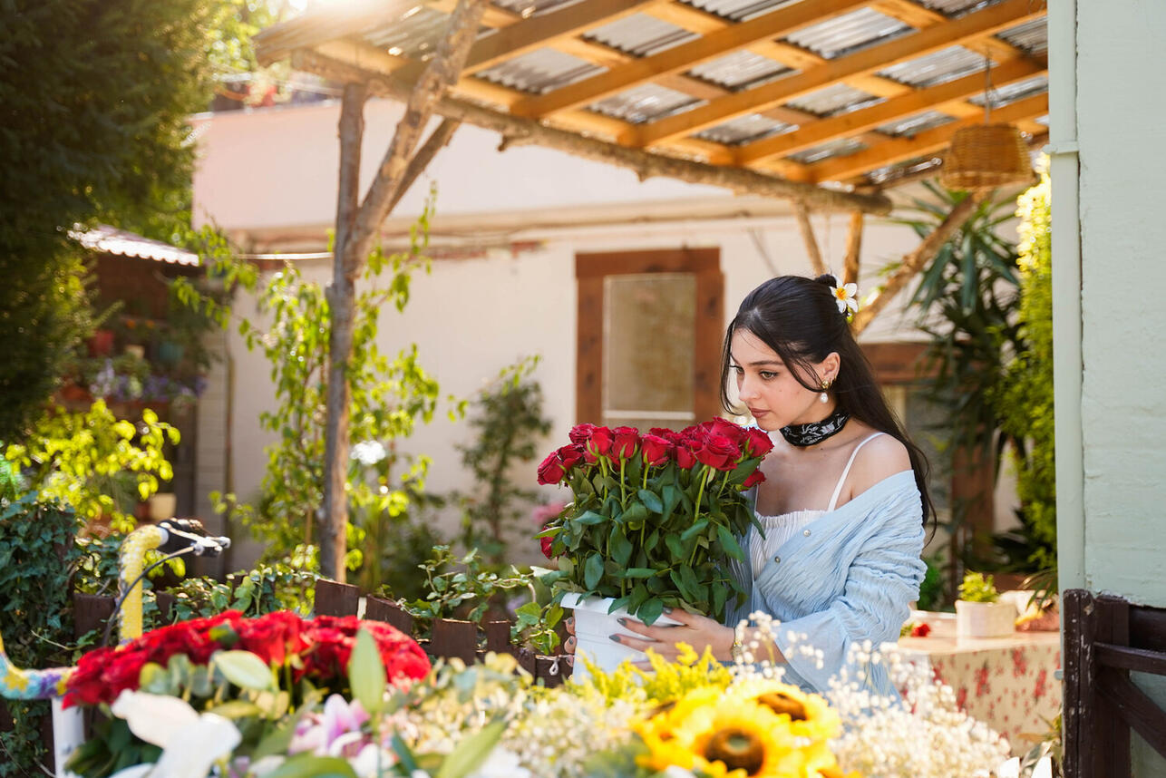 кадр из сериала «Розы и грехи», 2025 фото