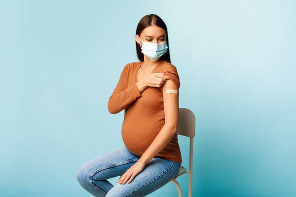 Ученые: вакцинация от COVID-19 защищает беременную женщину и ребенка