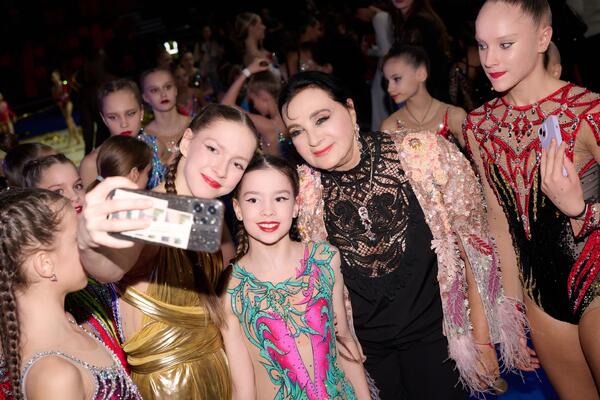 После громкой отставки Винер представила новый проект: &laquo;Связь русских и иностранных гениев&raquo;