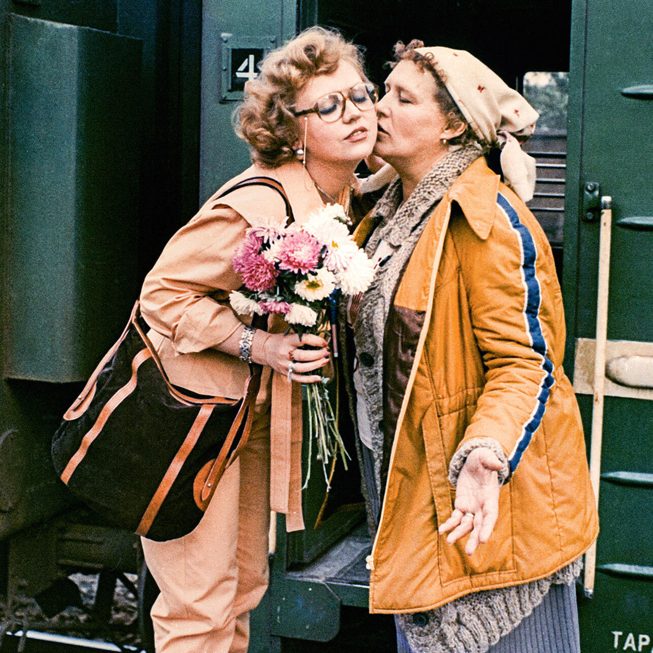 Светлана Крючкова и Нонна Мордюкова