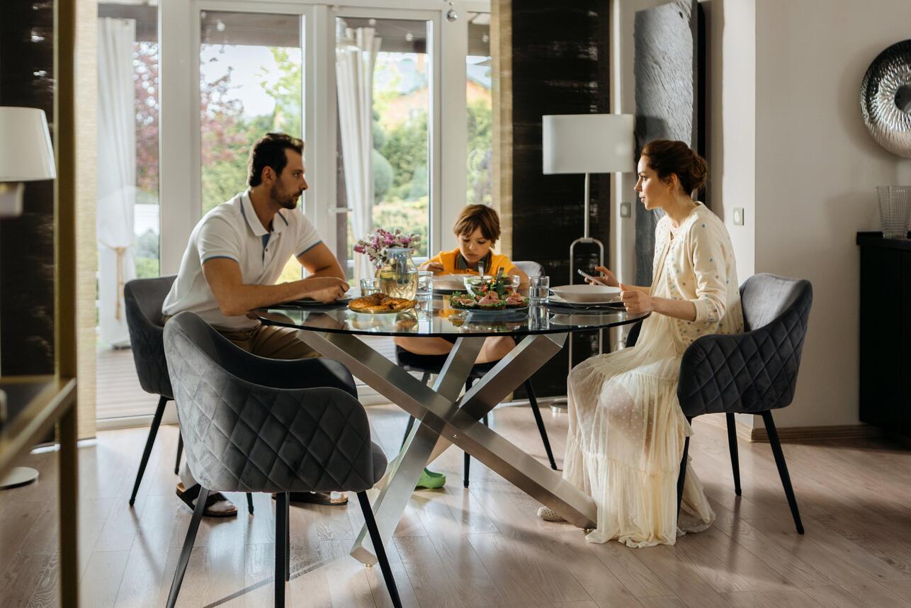 Кадр из сериала "Полюби меня снова"  фото