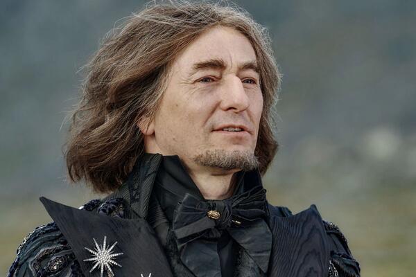 Безруков и Исакова не могут поделить дочь: рецензия на фильм «Чудо-юдо»