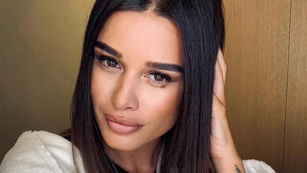 Сидите дома! Бородина пострадала за границей сразу же после приезда