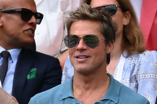 Просто невероятно: Брэд Питт поразил своим видом на Уимблдоне