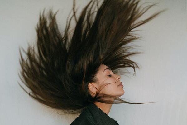 Брюнетка мокко – модный кофейный оттенок волос для зимы