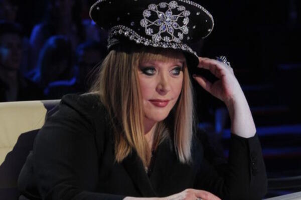 После слухов о призраке: стало известно, кто хозяйничает в замке Пугачевой