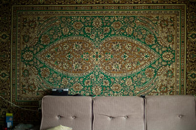 7 плюсов ковров на стене, о которых мы забыли (и зря)