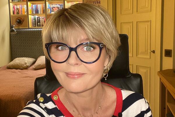 «Только не уродуйте себя»: как выглядит Меньшова без макияжа