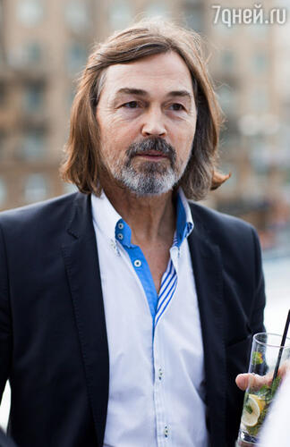 Никас Сафронов 
