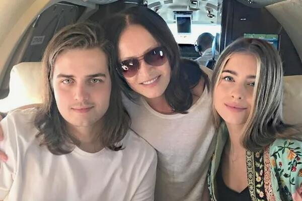 Стал «Шаманом» и учит других: как живет и зарабатывает внук Софии Ротару, сбежавший в Европу