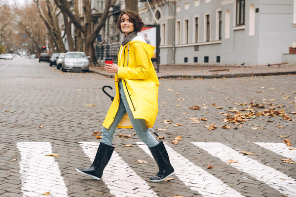 Что носить осенью 2020: плащи