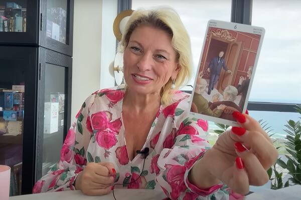 «Как удар молнии!» Анжела Перл пообещала одному знаку развод в июне