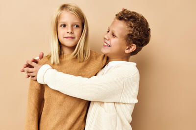 26 апреля — День «Обними друга»: 5 игр на командообразование