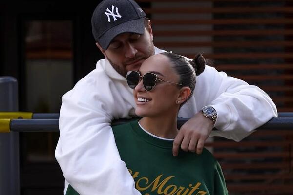 Манукян сделал заявление про расставание с Краймбрери &mdash; виноват ремонт в квартире