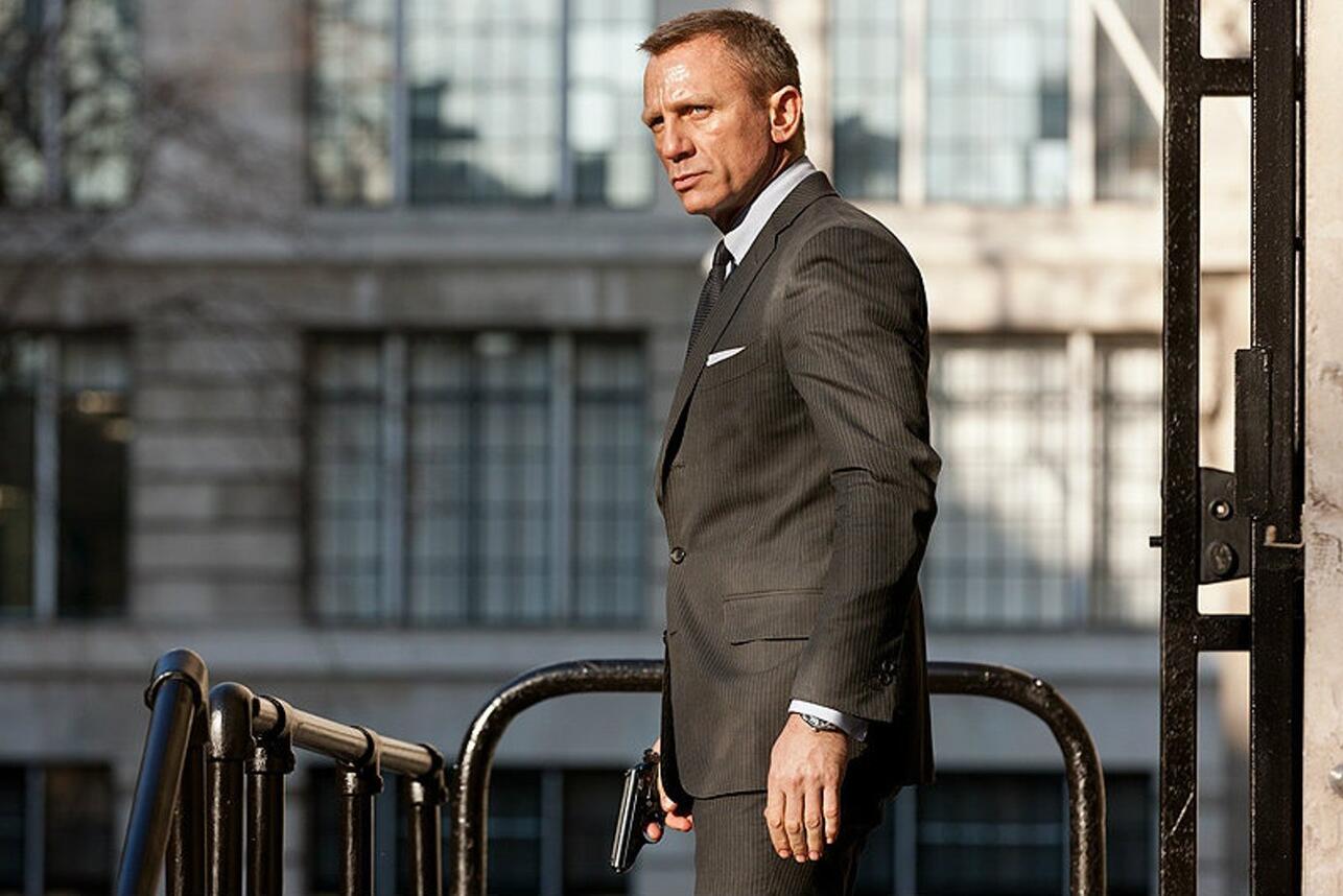    007:  , 2012. 