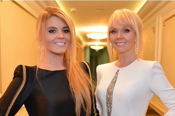 Потеря слуха, заикание, обмороки: с какими последствиями столкнулась дочь Валерии после тяжелой болезни