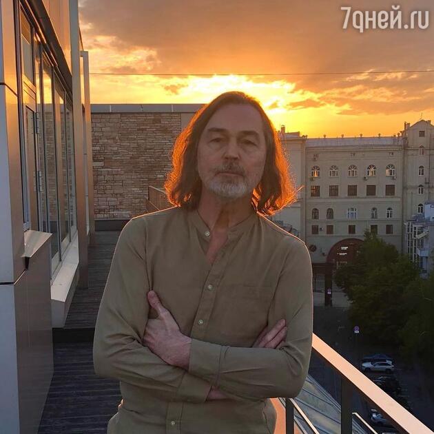 Никас Сафронов — фото